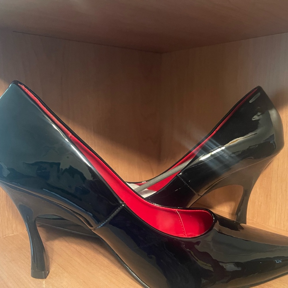 Fashion Nova Black Heels with Red Accent
